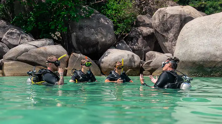 Confined Water in the Ocean for PADI Open Water Course